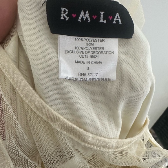 Elegant Cream Kids Dress - Picture 7 of 9